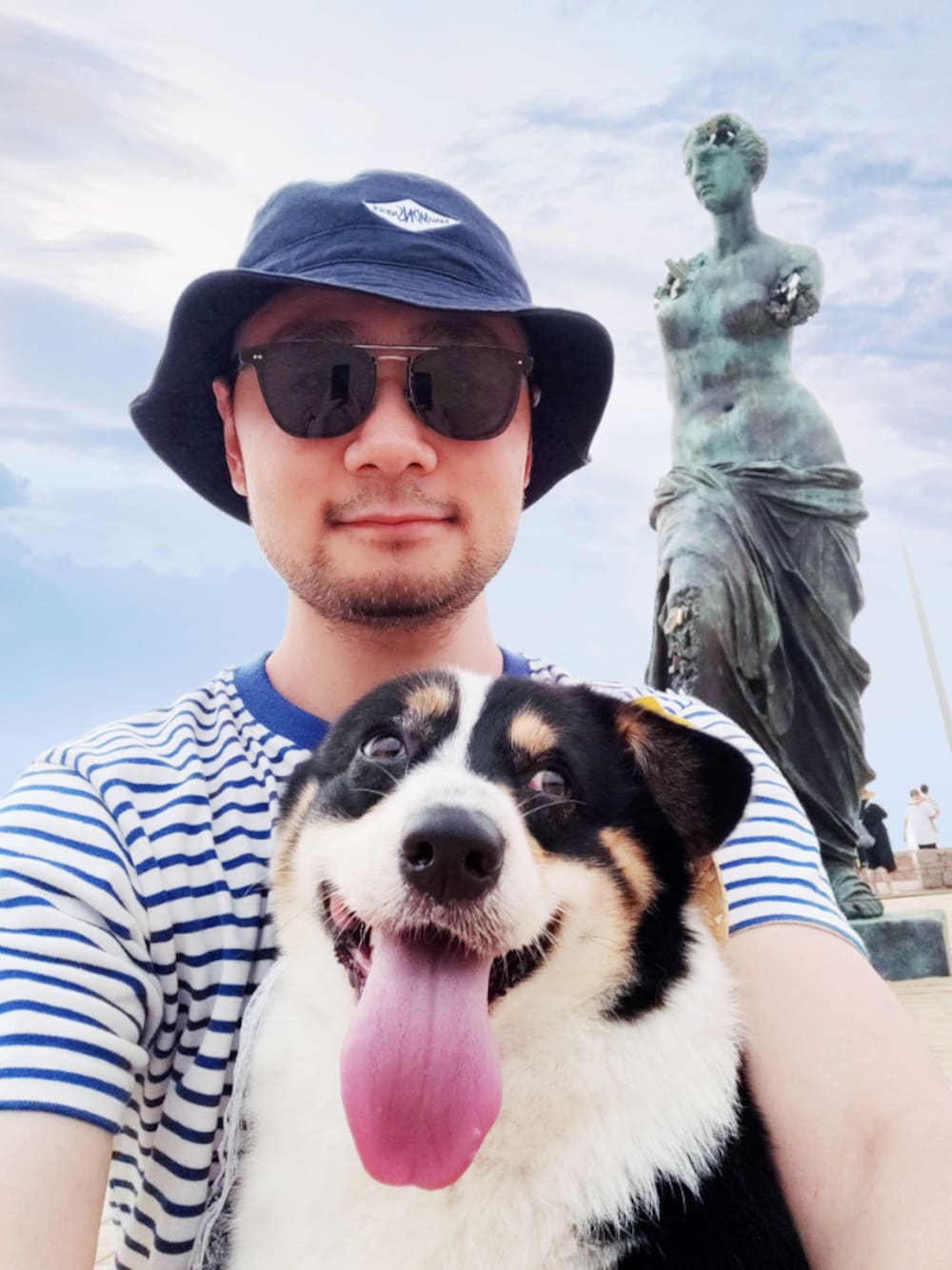 「CORGIのアイテム（その他、ブラック系）」を使った、喯嘚儿木さん（メンズ・175cm）の夏コーディネートの1枚目の写真