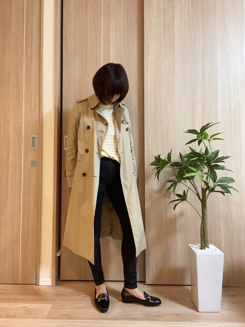「プチプラ、春コーデ、今日のコーデ、低身長コーデ、ローファー、おしゃれさんと繋がりたい、トレンチコート、ママコーデ、ボーダートップス、いいね、save、フォローお願いします🤑」｜「SLOBE IENAのトレンチコート◆（トレンチコート、ベージュ系）」を使った、yu87…＊さん（レディース・150cm）の春コーディネートの1枚目の写真