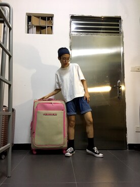 「UNIQLO（ユニクロ）のアイテム（Tシャツ/カットソー、ホワイト系）」を使った、Chén__さん（レディース・157cm）の春コーディネート