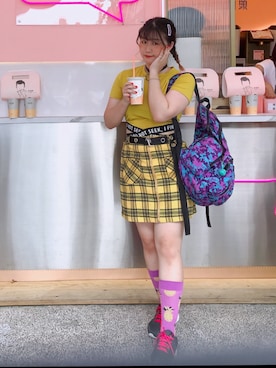 「5（ファイブ）のアイテム（スカート）」を使った、Kamin Linさん（レディース・163cm）の春コーディネート