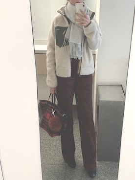 ブルゾンを使った グレーマフラー のレディース人気ファッションコーディネート Wear
