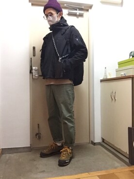 チノパンツを使った トレッキングシューズ のメンズ人気ファッションコーディネート Wear