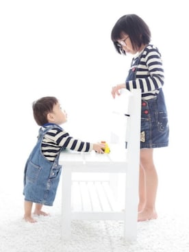 「EDWIN」｜「アイテム（サロペット/オーバーオール）」を使った、3aiko9さん（キッズ・80cm）の春コーディネート