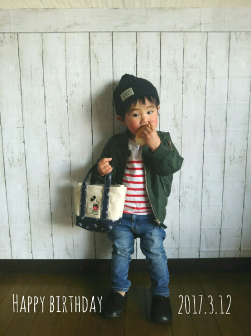 「誕生日、男の子コーデ、ミッキー、MA-1、ボーダー、デニム、プチプラ、しまむら、スリッポン、おめでとう！」｜「韓国子供服のアイテム（Tシャツ/カットソー、ホワイト系）」を使った、yuuu_soooさん（キッズ・110cm）の春コーディネートの1枚目の写真