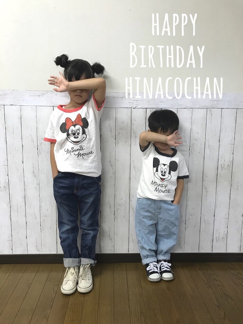 「あのコのお誕生日2018、キッズファッション、姉弟、リンクコーデ、グローバルワーク(GLOBAL WORK)、おしゃれさんと繋がりたい、ミッキー、ミニー、コンバース」｜「GLOBAL WORKの【キッズ】DisneyリンガーＴ半袖/801994（Tシャツ/カットソー、レッド系）」を使った、yuuu_soooさん（キッズ・110cm）の夏コーディネートの1枚目の写真