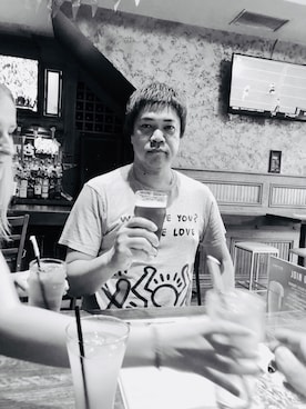 「Keith Haring（キース・ヘリング）のアイテム」を使った、emmbangkokさん（メンズ・183cm）の秋コーディネート
