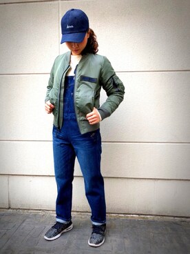 「ブルーコーデ」｜「アイテム（MA-1）」を使った、山田yanさん（レディース・155cm）の冬コーディネート