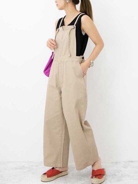 「ベージュ×ブラック」｜「アイテム（サロペット/オーバーオール）」を使った、sonomiさん（レディース・160cm）の夏コーディネート