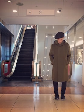 「フードコート」｜「アイテム（ハンチング/ベレー帽）」を使った、Yamamotoさん（メンズ・172cm）の秋コーディネート