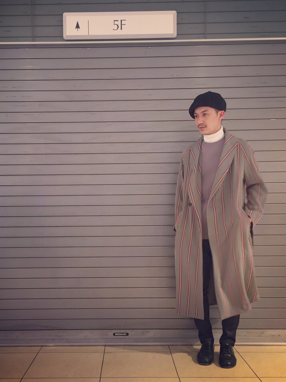 UNITED TOKYO（ユナイテッドトウキョウ）の「ストライプショール