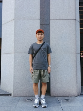 「nonnative（ノンネイティブ）のアイテム（カーゴパンツ）」を使った、Wiston Youさん（メンズ・165cm）の秋コーディネート