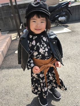 「アイテム（キャスケット、ブラック系）」を使った、ayuna.toaさん（キッズ・90cm）の冬コーディネート
