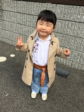 「2歳5ヶ月」｜「アイテム（トレンチコート）」を使った、ayuna.toaさん（キッズ・90cm）の冬コーディネート