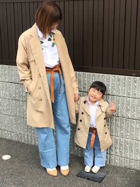 「親子でおそろい」｜「アイテム（トレンチコート）」を使った、ayuna.toaさん（キッズ・90cm）の冬コーディネート