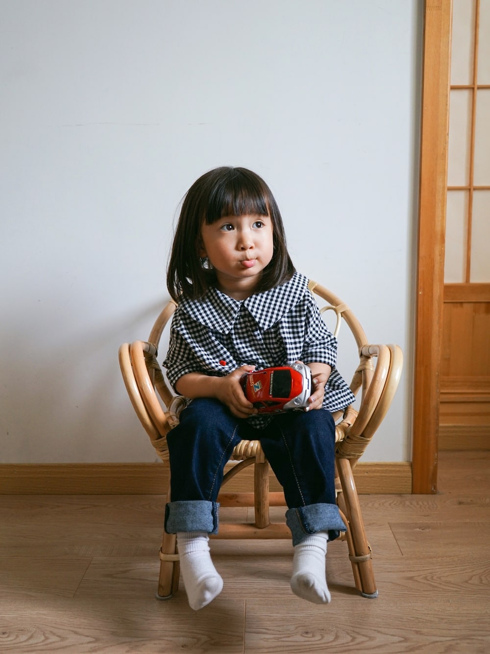 「夏、GAP、denim、kids」｜「babyGAPのアイテム（デニムパンツ、ブルー系）」を使った、M03さん（キッズ・100cm）の春コーディネートの1枚目の写真