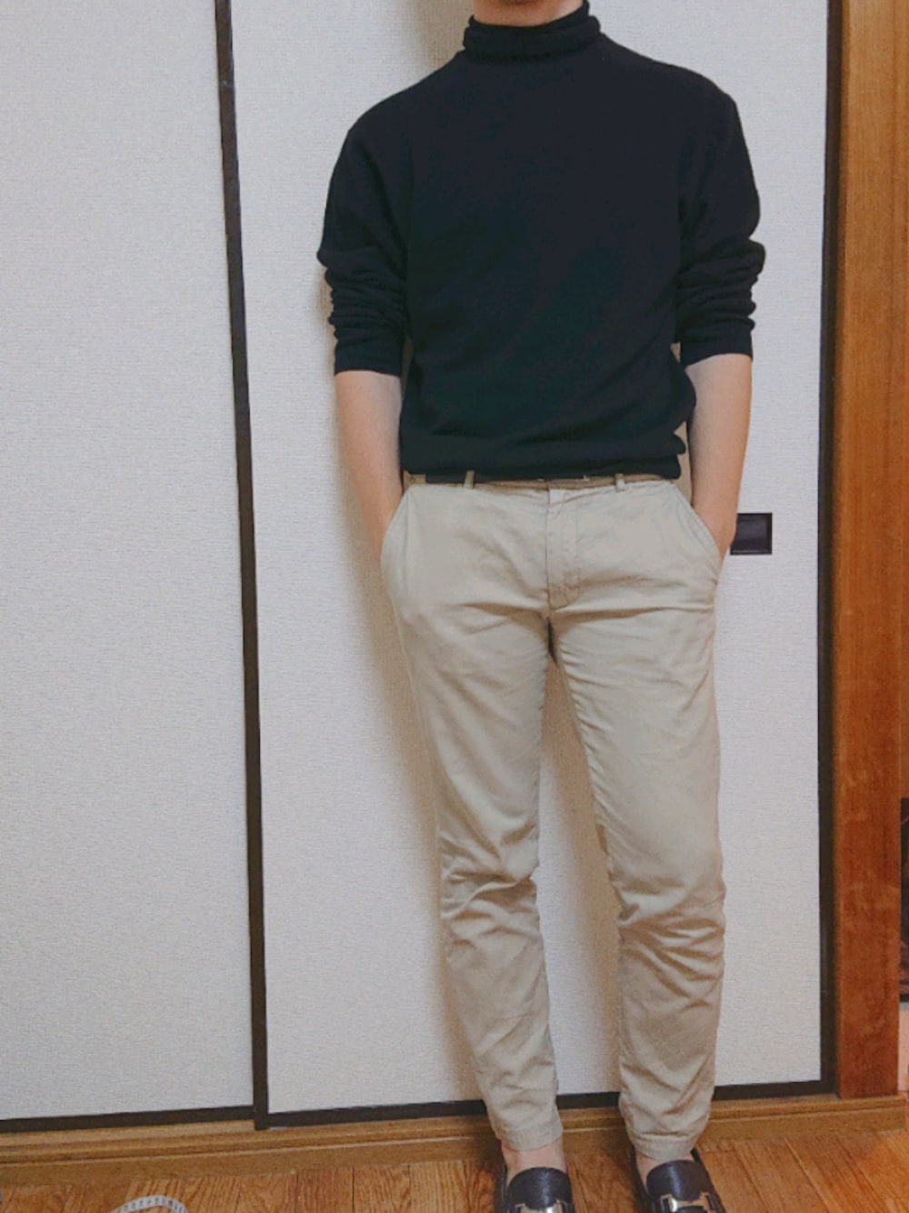 「vintage、VINTAGE、COMME des GARCONS、casual、fall、sweater、business casual」｜「CLUB MONACOのアイテム（チノパンツ、ベージュ系）」を使った、ベンさん（メンズ・180cm）の秋コーディネートの1枚目の写真