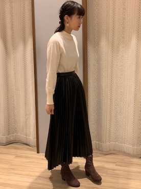 「ブラック×ホワイト」｜「アイテム（ブーツ）」を使った、satomikamoさん（レディース・162cm）の秋コーディネート