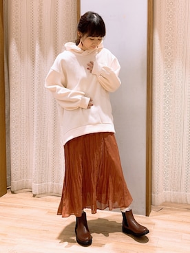「earth music&ecology（アースミュージックアンドエコロジー）のシアーワッシャースカート　＊（スカート）」を使った、satomikamoさん（レディース・162cm）の冬コーディネート