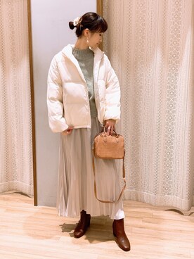 「earth music&ecology（アースミュージックアンドエコロジー）のパウダー綿ショートブルゾン　＊（ブルゾン）」を使った、satomikamoさん（レディース・162cm）の冬コーディネート
