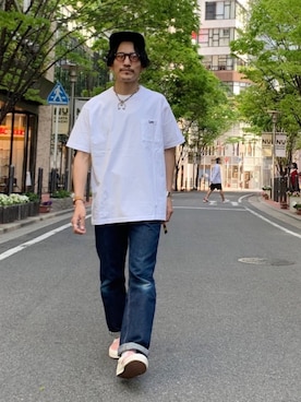 「バックプリント」｜「アイテム（デニムパンツ）」を使った、164164さん（メンズ・170cm）の春コーディネート