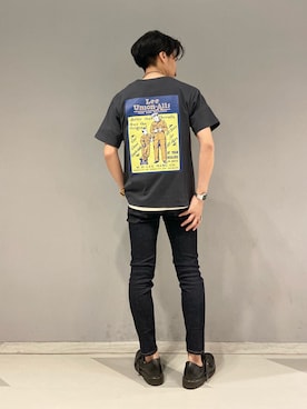 「バックプリント」｜「アイテム（デニムパンツ）」を使った、164164さん（メンズ・170cm）の春コーディネート