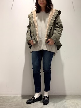 「スキニーデニム」｜「アイテム（マウンテンパーカー）」を使った、ゆなすんさん（レディース・158cm）の秋コーディネート