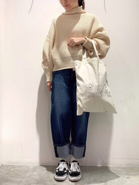 「アイボリー」｜「アイテム（その他）」を使った、ゆなすんさん（レディース・158cm）の冬コーディネート