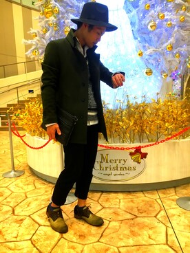 「Vネック」｜「アイテム（ステンカラーコート）」を使った、イオンモール鹿児島 ハイダウェイニコルさん（メンズ・165cm）の冬コーディネート