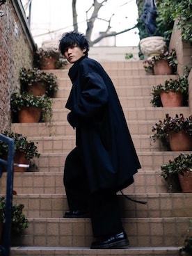 「Yohji Yamamoto（ヨウジヤマモト）のアイテム（ダウンジャケット/コート）」を使った、ちゃんほりさん（メンズ・169cm）の春コーディネート
