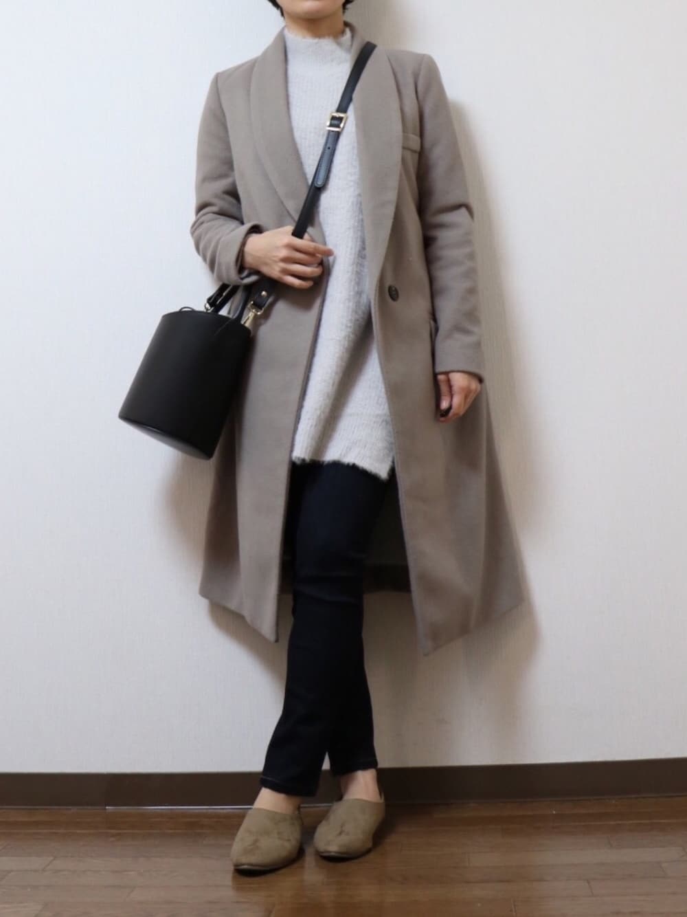 「大人カジュアル、プチプラ、ユニクロ、UNIQLO、ユニジョ、fifth、NETSTAR、UNIQLOコーデ、今日のコーデ、わだわこ」｜「titivateのアイテム（その他シューズ、ベージュ系）」を使った、WADAWAKOさん（レディース・154cm）の冬コーディネートの1枚目の写真