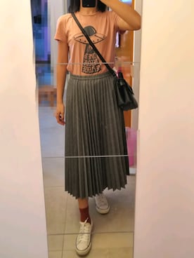 「UNIQLO（ユニクロ）のアイテム（スカート、グレー系）」を使った、azou1900さん（レディース・170cm）の秋コーディネート