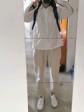「忠犬小八のアイテム（チノパンツ、ベージュ系）」を使った、azou1900さん（レディース・170cm）の秋コーディネート