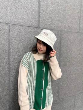 「通学スタイル」｜「アイテム（メッセンジャーバッグ）」を使った、Manhattan Portage Staffさん（レディース・157cm）の冬コーディネート