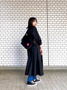 「通学スタイル」｜「アイテム（メッセンジャーバッグ）」を使った、Manhattan Portage Staffさん（レディース・161cm）の春コーディネート