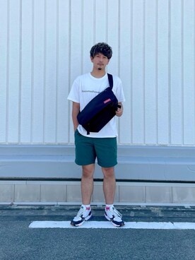 「通学スタイル」｜「アイテム（メッセンジャーバッグ）」を使った、Manhattan Portage Staffさん（メンズ・174cm）の夏コーディネート