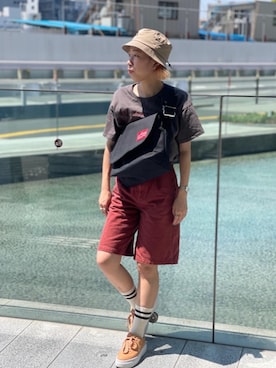 「通学スタイル」｜「アイテム（メッセンジャーバッグ）」を使った、Manhattan Portage Staffさん（レディース・163cm）の夏コーディネート