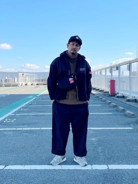 「サコッシュ」｜「アイテム（ブルゾン）」を使った、Manhattan Portage Staffさん（メンズ・174cm）の冬コーディネート
