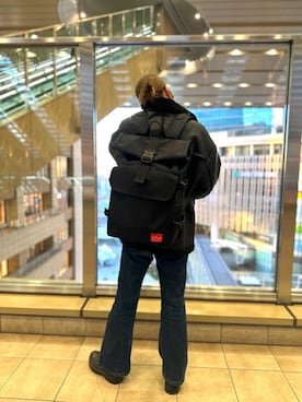 「Manhattan Portage（マンハッタンポーテージ）のSilvercup Backpack　-シルバーカップ バックパック-（バックパック/リュック）」を使った、Manhattan Portage Staffさん（レディース・163cm）の冬コーディネート