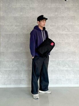 「通学スタイル」｜「アイテム（メッセンジャーバッグ）」を使った、Manhattan Portage Staffさん（メンズ・174cm）の冬コーディネート