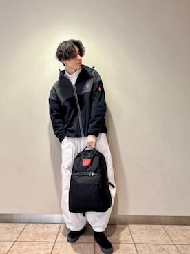 「アパレル」｜「アイテム（ブルゾン）」を使った、Manhattan Portage Staffさん（メンズ・180cm）の冬コーディネート