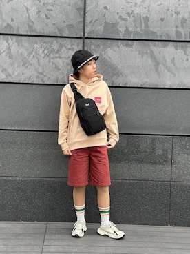 「通学スタイル」｜「アイテム（パーカー）」を使った、Manhattan Portage Staffさん（レディース・163cm）の冬コーディネート