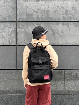 「通学スタイル」｜「アイテム（パーカー）」を使った、Manhattan Portage Staffさん（レディース・163cm）の冬コーディネート