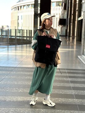 「新生活」｜「アイテム（バックパック/リュック）」を使った、Manhattan Portage Staffさん（レディース・163cm）の冬コーディネート