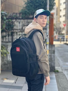 「通学スタイル」｜「アイテム（ナイロンジャケット）」を使った、Manhattan Portage Staffさん（メンズ・172cm）の春コーディネート