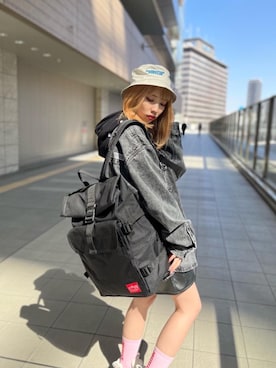 「Manhattan Portage（マンハッタンポーテージ）のSilvercup Backpack　-シルバーカップ バックパック-（バックパック/リュック）」を使った、Manhattan Portage Staffさん（レディース・157cm）の春コーディネート