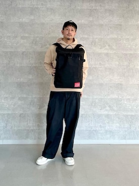 「通学スタイル」｜「アイテム（パーカー）」を使った、Manhattan Portage Staffさん（メンズ・174cm）の春コーディネート