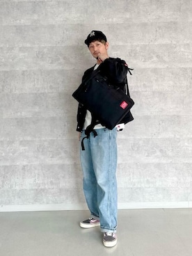 「通学スタイル」｜「アイテム（ナイロンジャケット）」を使った、Manhattan Portage Staffさん（メンズ・174cm）の春コーディネート