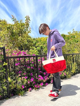 「Manhattan Portage（マンハッタンポーテージ）のアイテム（パーカー）」を使った、Manhattan Portage Staffさん（メンズ・180cm）の春コーディネート