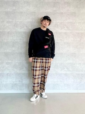 「通学スタイル」｜「アイテム（メッセンジャーバッグ）」を使った、Manhattan Portage Staffさん（メンズ・174cm）の冬コーディネート