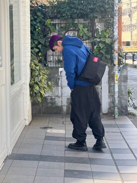 「Manhattan Portage（マンハッタンポーテージ）のアイテム（パーカー）」を使った、Manhattan Portage Staffさん（メンズ・172cm）の冬コーディネート